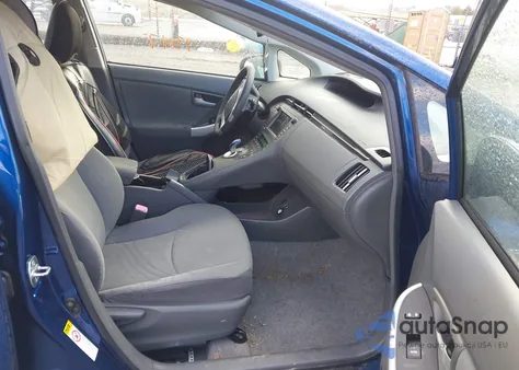 2010 Toyota Prius Iii z USA, uszkodzony, nr VIN JTDKN3DU9A0073183